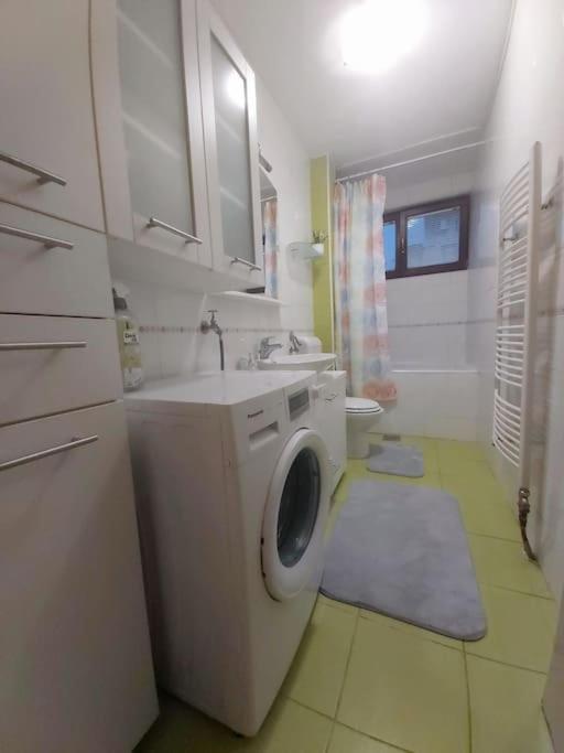 Spacious Condo Near Bascarsija - Free Parking SJJ Esterno foto