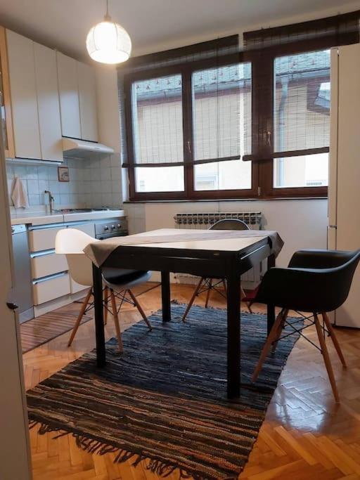 Spacious Condo Near Bascarsija - Free Parking SJJ Esterno foto